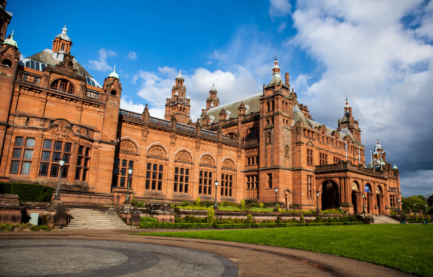 Kelvingrove Art Gallery Glasgow | Dreamhouse Apartments